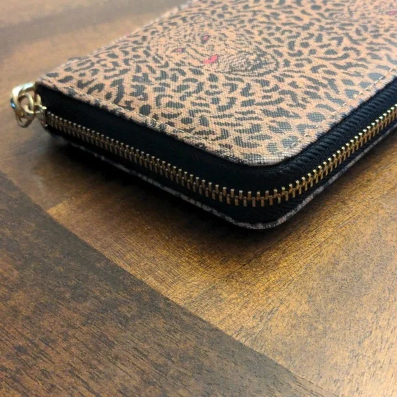 Betsey Johnson Leopard Print Zip-Around Wristlet Wallet - Picture 12 of 13